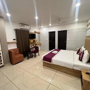 2* Hotel Tcs